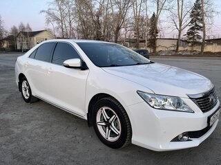 2014 Toyota Camry VII (XV50), белый, 2200000 рублей, вид 2