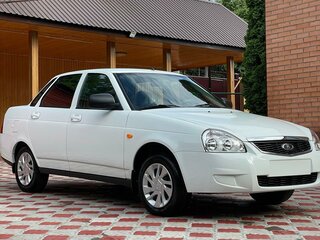 2018 Lada (ВАЗ) Priora I Рестайлинг, белый, 3200000 рублей, вид 2