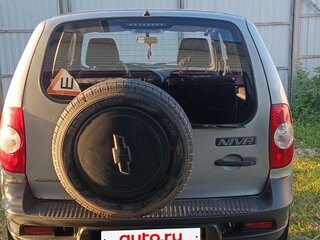 2015 Chevrolet Niva I Рестайлинг, серебристый, 550000 рублей, вид 5