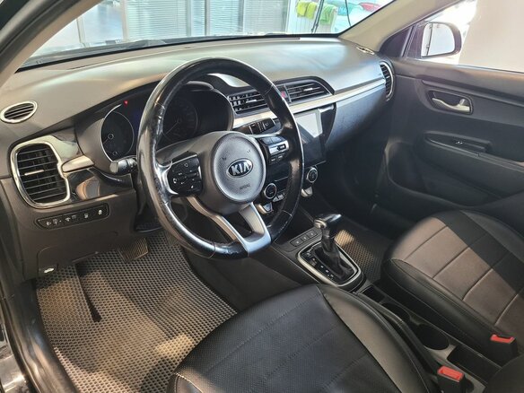 2017 Kia Rio IV, чёрный - вид 11