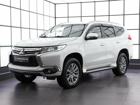 Mitsubishi Pajero Sport III