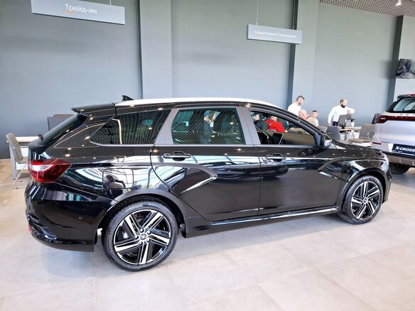 2026 Lada (ВАЗ) Vesta SW Sport I Рестайлинг (NG), чёрный, 2517000 рублей - вид 3