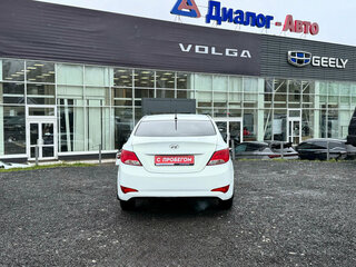 2016 Hyundai Solaris I Рестайлинг, белый, 894000 рублей, вид 4