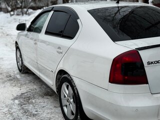 2012 Skoda Octavia II (A5) Рестайлинг, белый, 780000 рублей, вид 2
