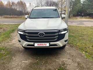 2021 Toyota Land Cruiser 300 Series, белый, 10000000 рублей, вид 1