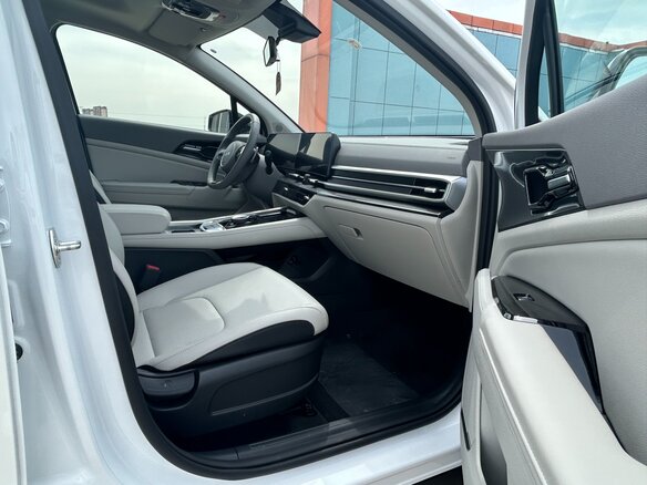 2025 Kia Sportage V, белый, 4134000 рублей - вид 27