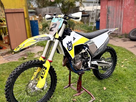 2021 Husqvarna FC 450, белый, 520000 рублей, вид 2