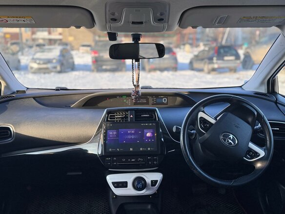 2016 Toyota Prius IV (XW50), красный, 1450000 рублей - вид 6