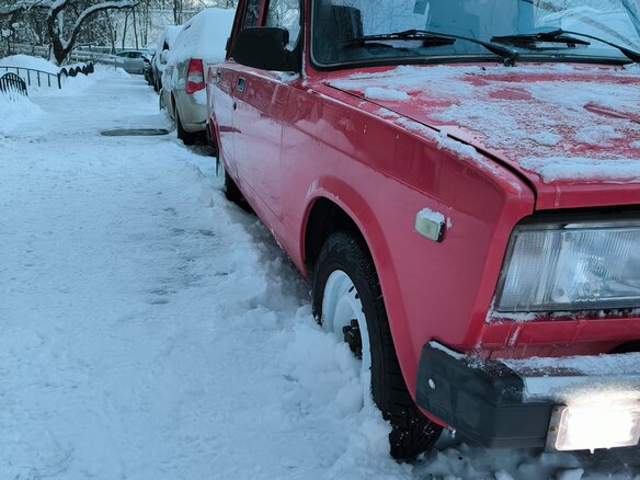 2000 Lada (ВАЗ) 2107, красный, 300000 рублей - вид 11