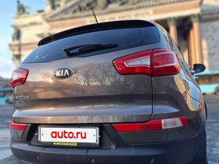2013 Kia Sportage III, коричневый, 1300000 рублей, вид 5