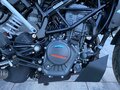 2023 KTM 125 Duke, белый, 650000 рублей - вид 4