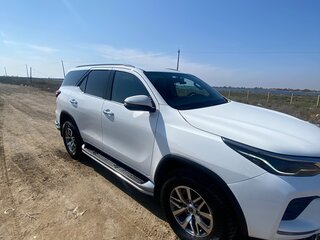 2021 Toyota Fortuner II Рестайлинг, белый, 5000000 рублей, вид 5