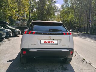 2020 Peugeot 2008 II, белый, 2070000 рублей, вид 3