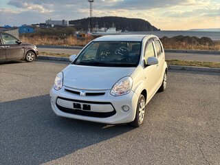 2014 Toyota Passo II (C30), белый, 790000 рублей, вид 3