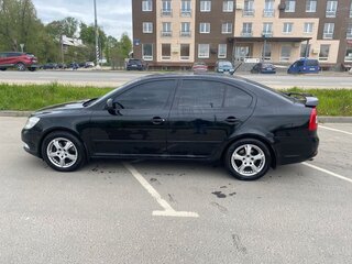 2012 Skoda Octavia II (A5) Рестайлинг, чёрный, 730000 рублей, вид 2