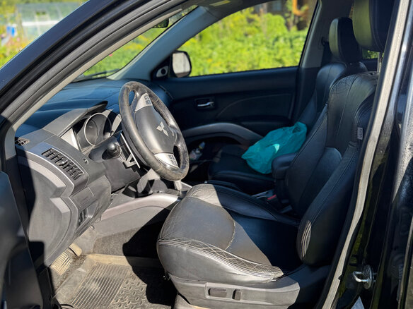 2008 Mitsubishi Outlander II, чёрный - вид 4