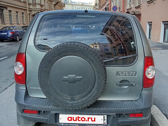 2016 Chevrolet Niva I Рестайлинг, серый, 525000 рублей - вид 3