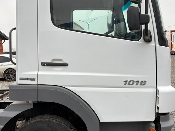 2008 Mercedes-Benz Atego, белый, 4000000 рублей - вид 8