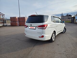 2013 SsangYong Stavic, белый, 1450000 рублей, вид 5