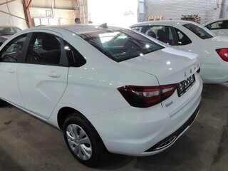 2026 Lada (ВАЗ) Vesta I Рестайлинг (NG), белый, 1690000 рублей, вид 2