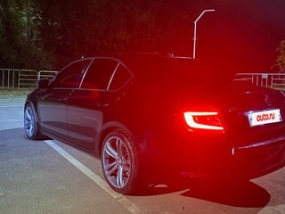 2018 Skoda Octavia III (A7) Рестайлинг, чёрный, 2190000 рублей, вид 3
