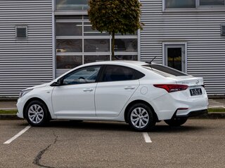 2019 Hyundai Solaris II, белый, 1065000 рублей, вид 4