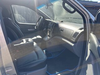 2009 Hyundai Grand Starex I, серый, 1050000 рублей, вид 5