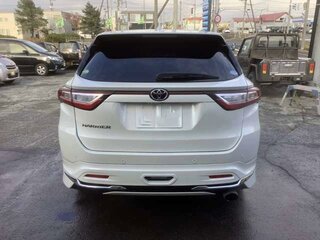 2020 Toyota Harrier III (XU60) Рестайлинг, белый, 2648000 рублей, вид 5