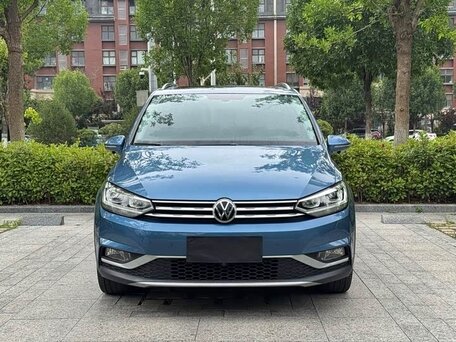 2022 Volkswagen Touran Cross L II, чёрный, 2250000 рублей, вид 5