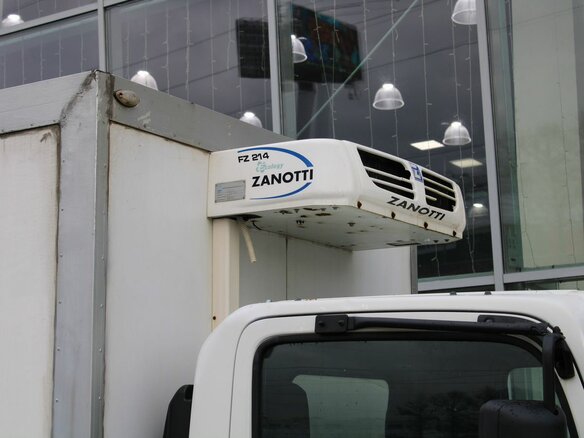 2011 Isuzu Elf (N-series), белый, 725000 рублей - вид 14