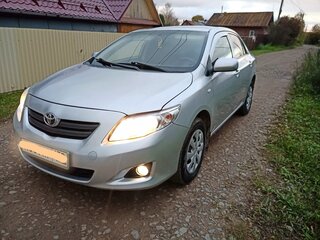 2008 Toyota Corolla X (E140, E150), серебристый, 660000 рублей, вид 1