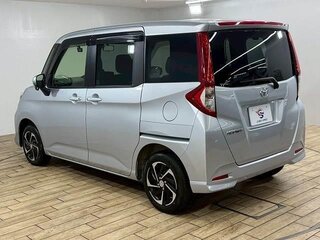 2022 Toyota Roomy I Рестайлинг, серый, 820005 рублей, вид 2