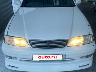 1998 Toyota Mark II VIII (X100), белый, 700000 рублей, вид 1