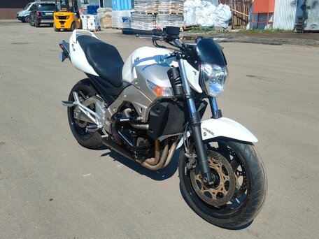 2010 Suzuki GSR 400, белый, 449000 рублей, вид 1