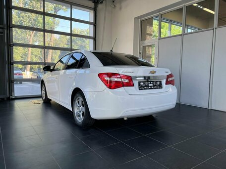 2012 Chevrolet Cruze I, белый, 650000 рублей, вид 4
