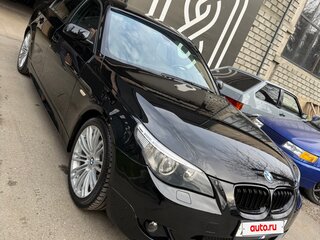 2004 BMW 5 серии 525i V (E60/E61), чёрный, 1470000 рублей, вид 2