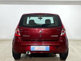 2010 Renault Sandero I, красный, 339000 рублей, вид 5