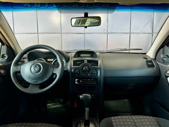 2007 Renault Megane II Рестайлинг, серебристый, 429000 рублей - вид 12
