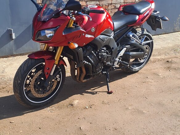 2006 Yamaha FZ1, красный, 470000 рублей