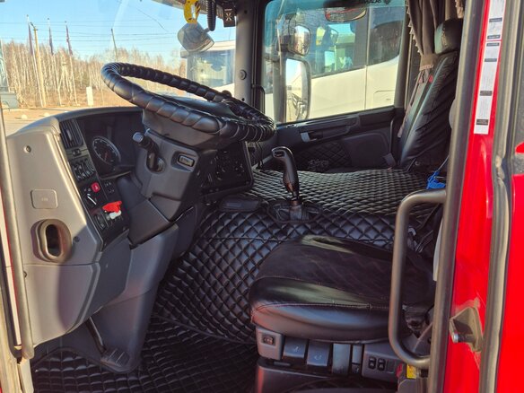 2013 Scania P-series, красный - вид 2