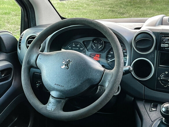 2010 Peugeot Partner II, синий, 540000 рублей - вид 13