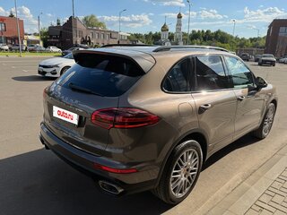 2014 Porsche Cayenne Diesel II Рестайлинг (958), коричневый, 4000000 рублей, вид 3