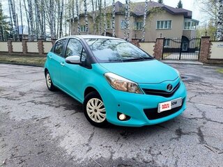 2012 Toyota Vitz III (XP130), голубой, 799000 рублей, вид 2