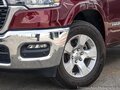 2025 Ram 1500 Quad Cab V Рестайлинг, красный, 5552100 рублей - вид 2