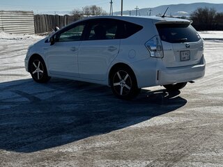 2014 Toyota Prius Alpha I (ZVW40/41), белый, 1530000 рублей, вид 4