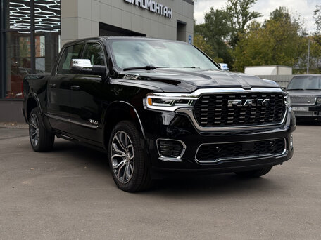 2026 Ram 1500 Crew Cab V Рестайлинг, чёрный, 10250000 рублей, вид 1