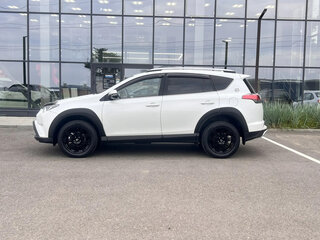 2018 Toyota RAV4 IV (XA40) Рестайлинг, белый, 2669000 рублей, вид 2