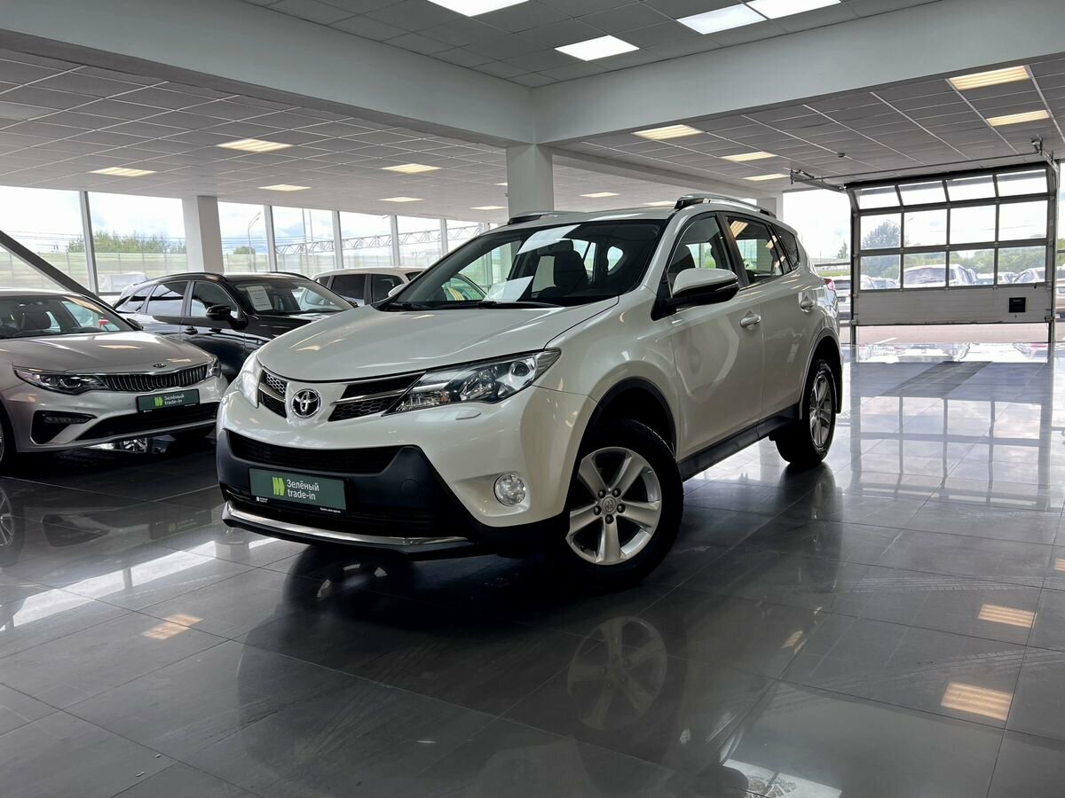 Открыть фотографии: Toyota RAV4 IV (XA40)