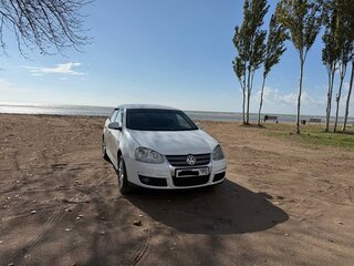 2010 Volkswagen Jetta V, белый, 709000 рублей, вид 4