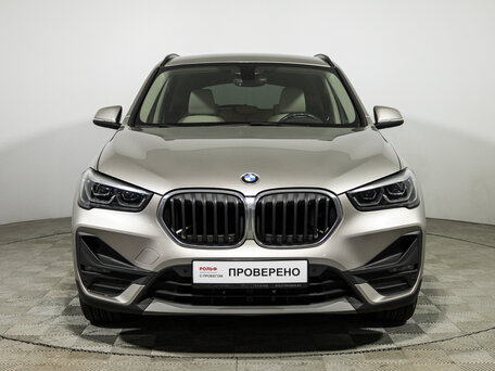 2020 BMW X1 18d xDrive II (F48) Рестайлинг, серебристый, 2849700 рублей, вид 2